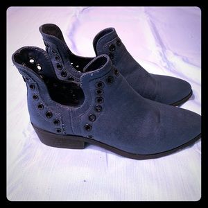 A beautiful light blue short boots